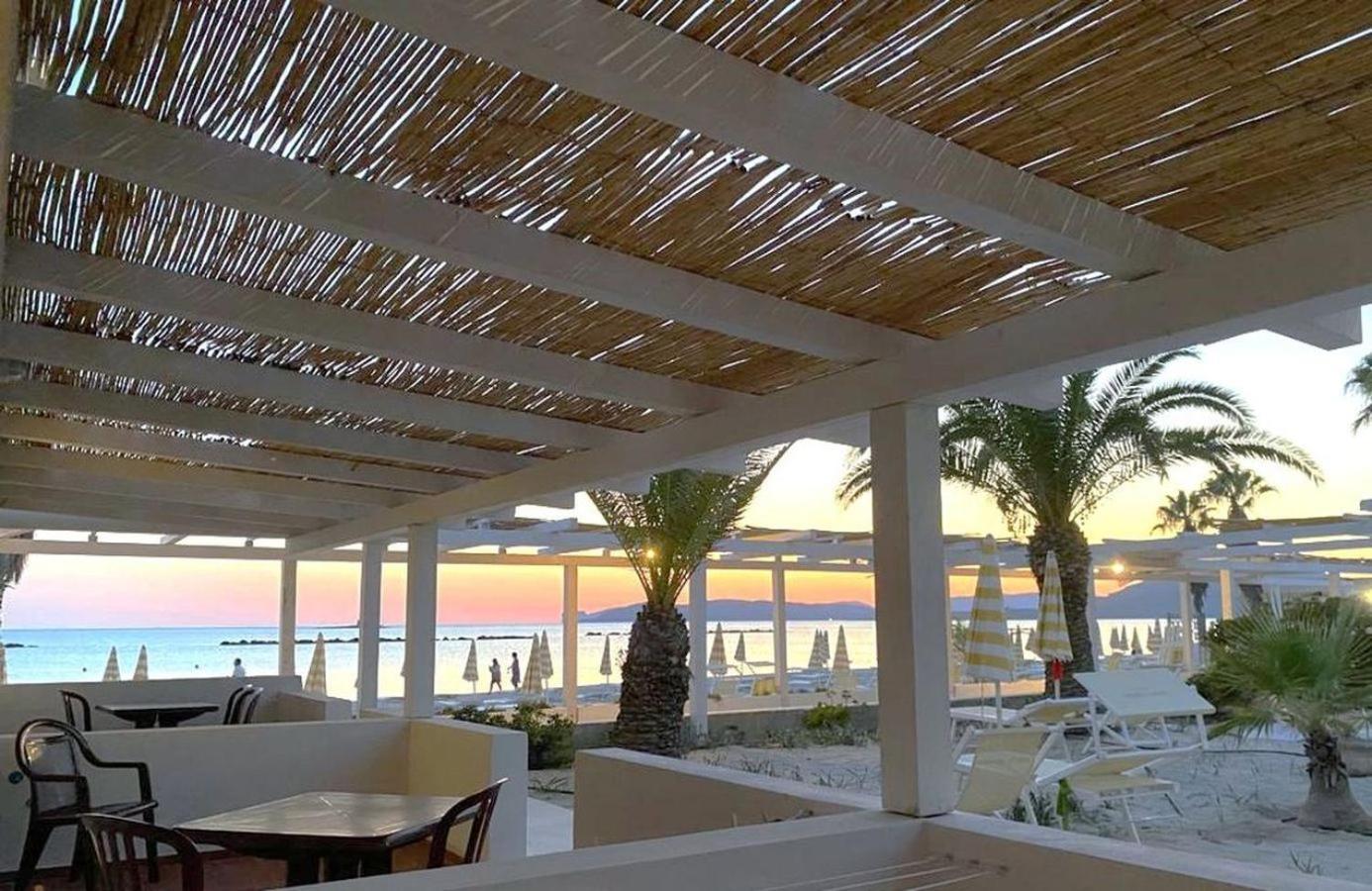 Lido Di Alghero Rooms On The Beach Εξωτερικό φωτογραφία