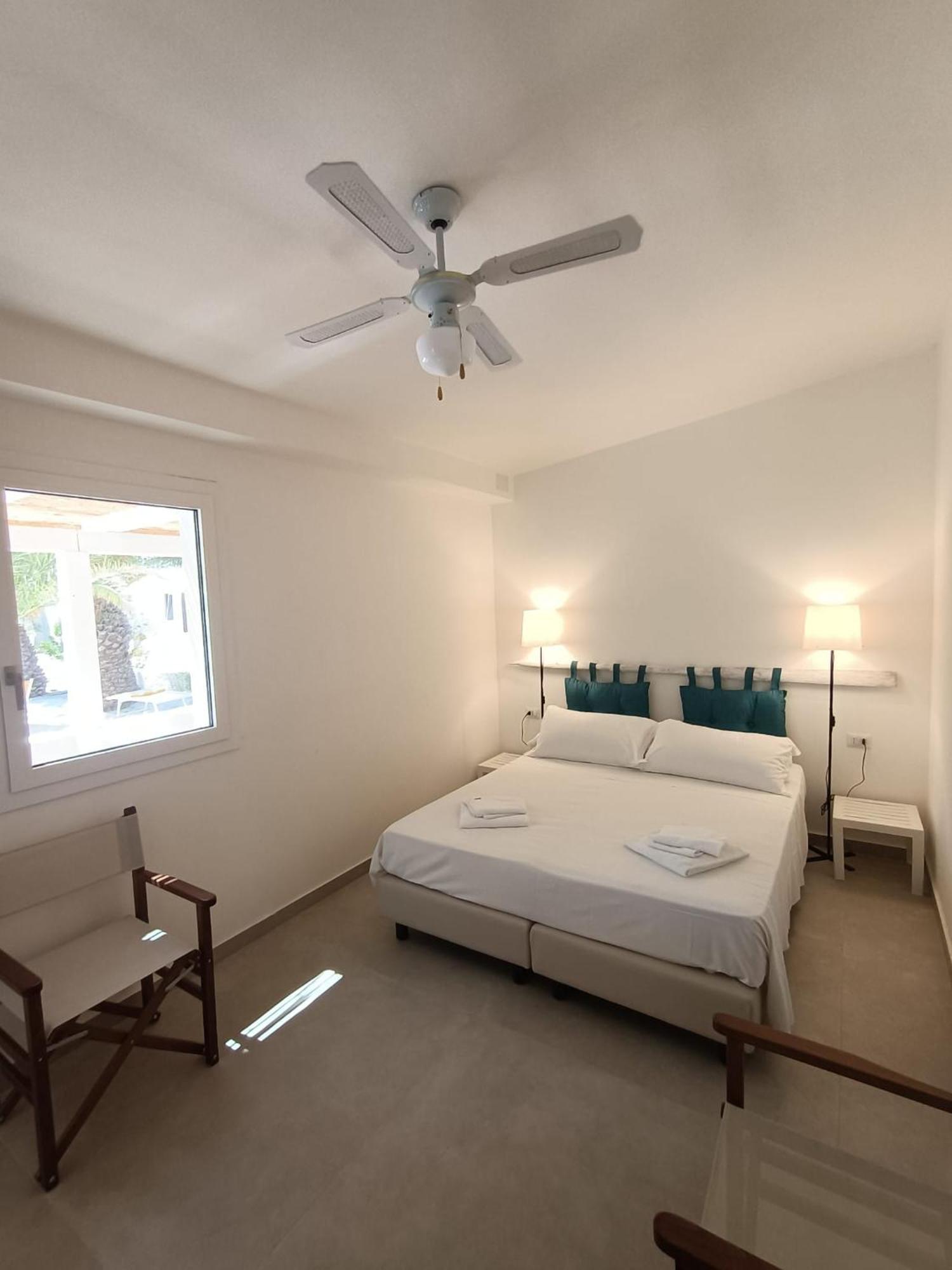 Lido Di Alghero Rooms On The Beach Εξωτερικό φωτογραφία